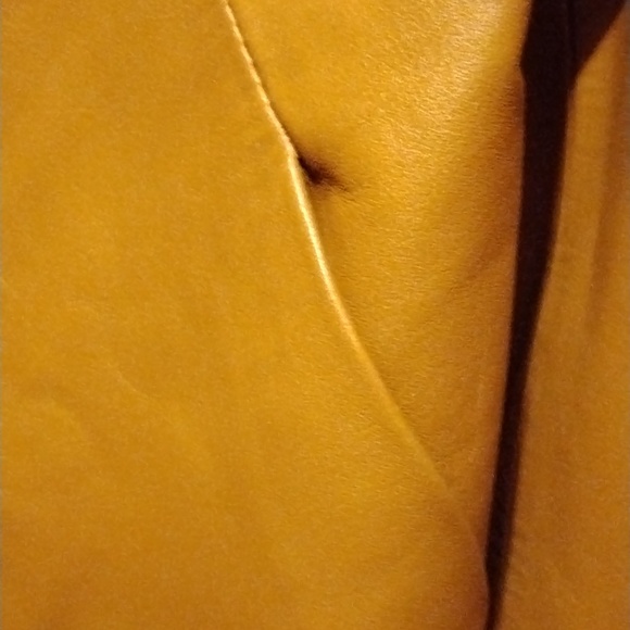 Leather jacket - Picture 7 of 8